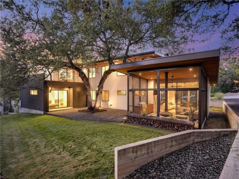 Incredible Craftsmanship in Austin Home are Selling for $2,250,000
