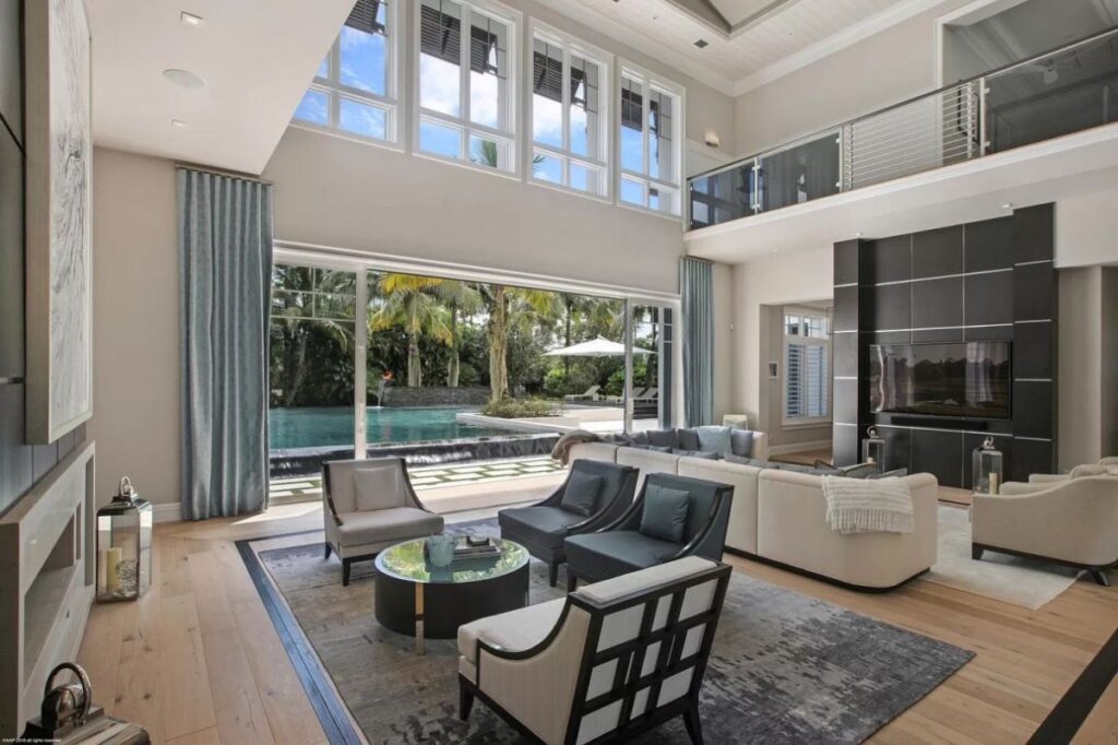 Incredible Lavish Resort Style House for Sale in Palm Beach Gardens