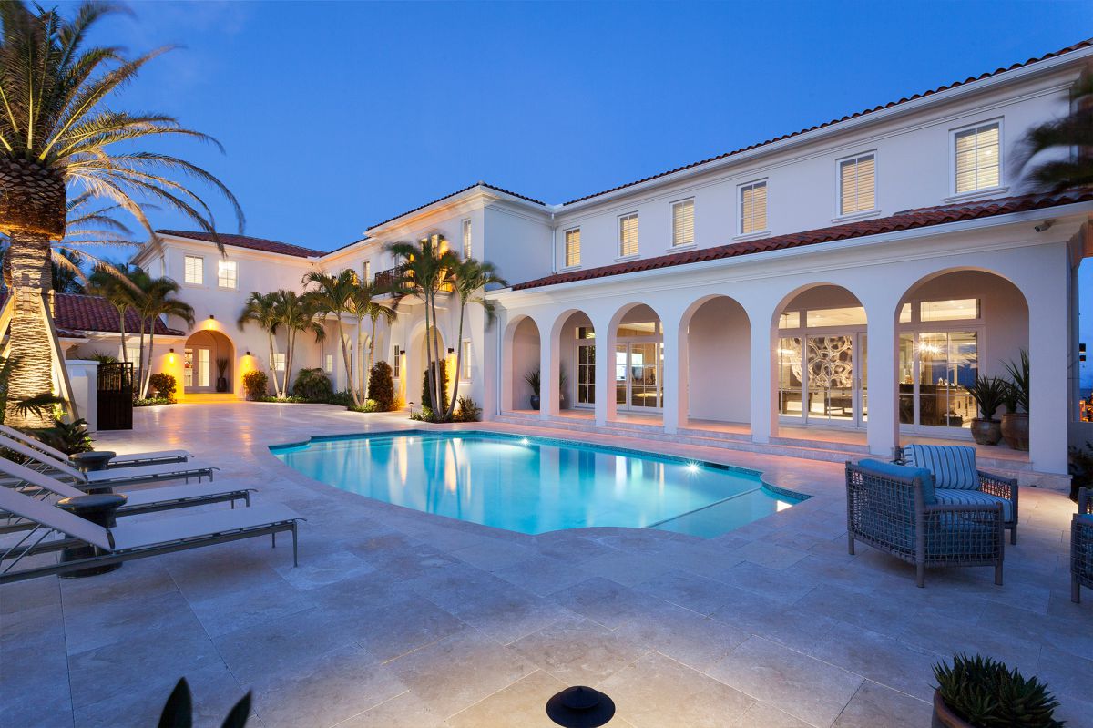 Inside-One-of-The-Most-Sensational-European-Mansions-in-Florida-4