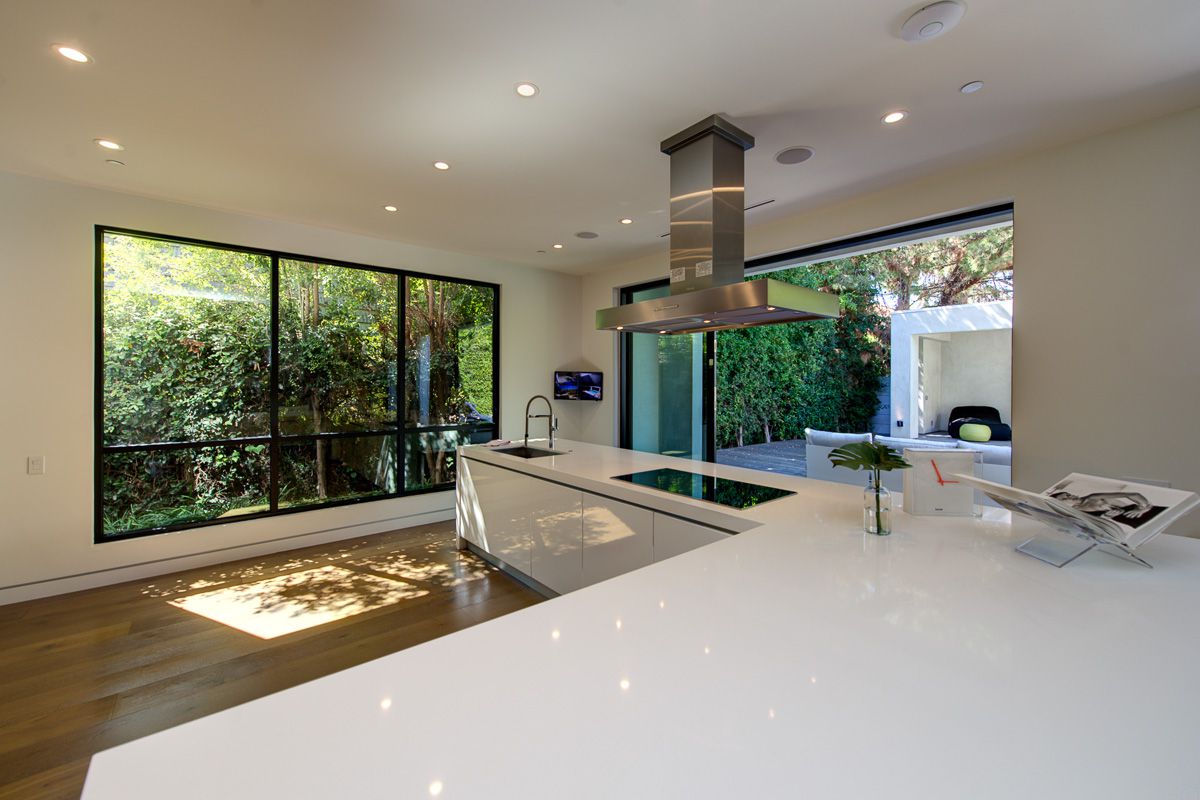 Laurel-Avenue-Modern-House-for-Rent-in-Los-Angeles-13