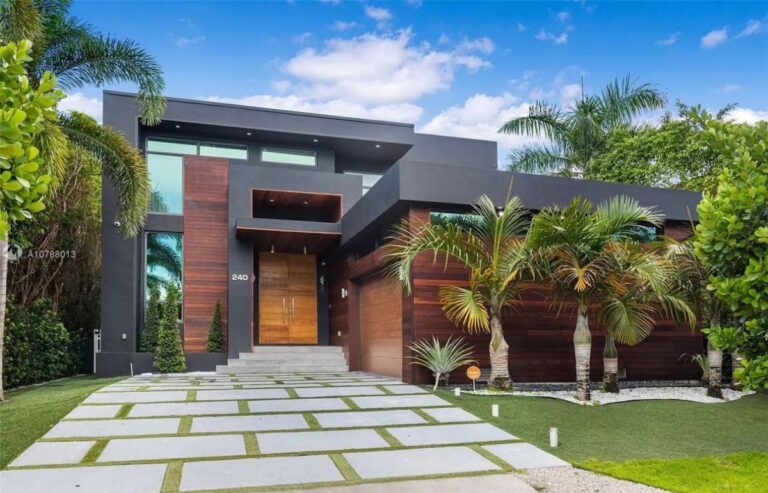 Luxurious Living in Miami Beach Modern Home asking for $3,490,000