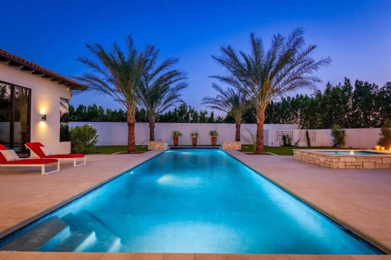 Outstanding 4,600,000 Private Hillside Home for Sale in Paradise Valley