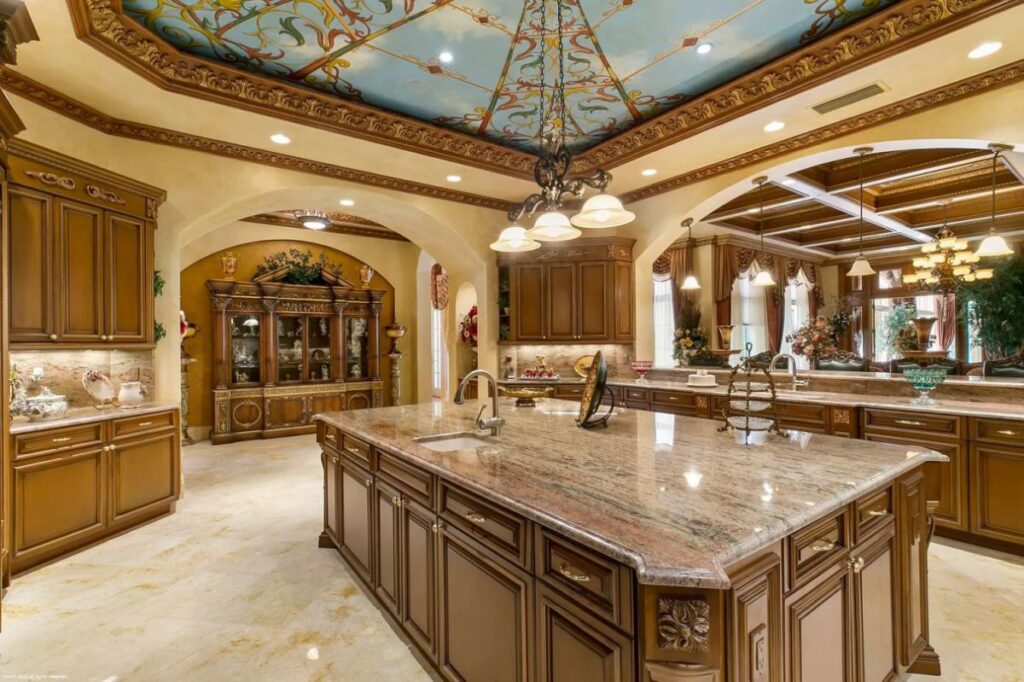 Palm Beach Gardens Home for Sale Features Finest Finishes