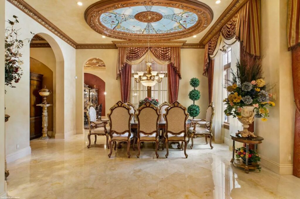 Palm Beach Gardens Home for Sale Features Finest Finishes