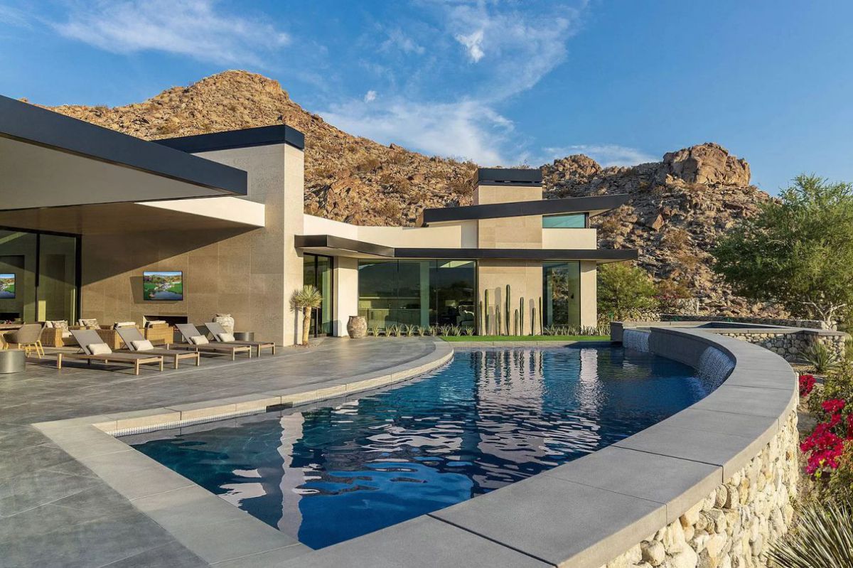 Premier-Bighorn-Canyons-Home-for-Sale-in-Palm-Desert-at-10950000-19