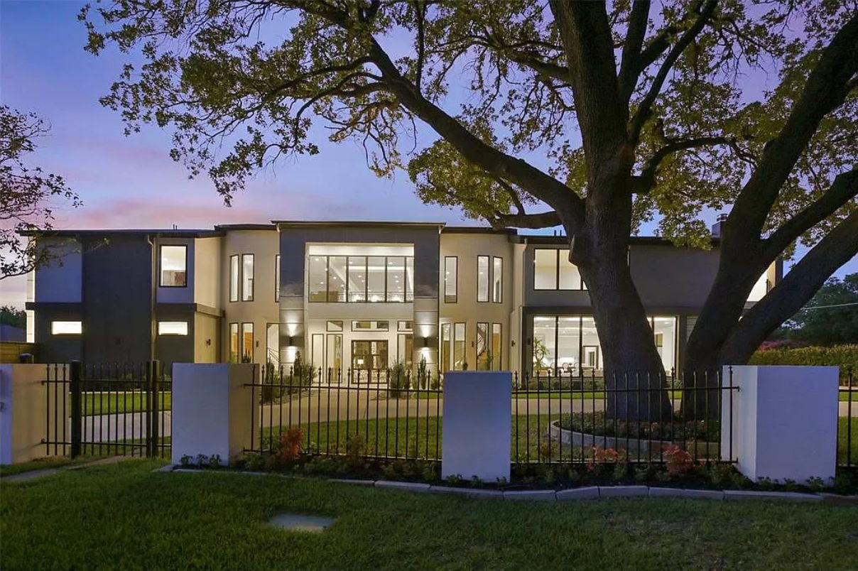 Preston-Hollow-Contemporary-Home-in-Dallas-asks-for-3850000-7