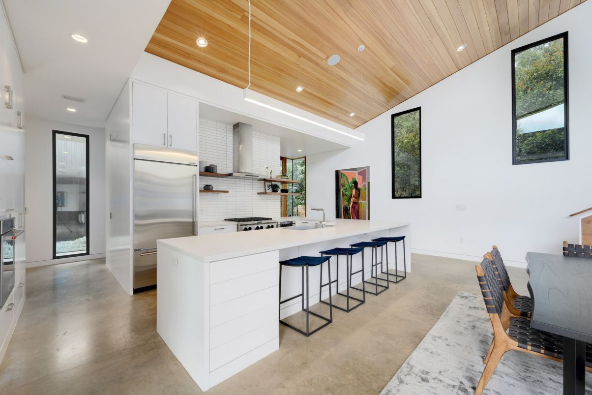 Sophisticated-Modern-House-for-Sale-in-Austin-14