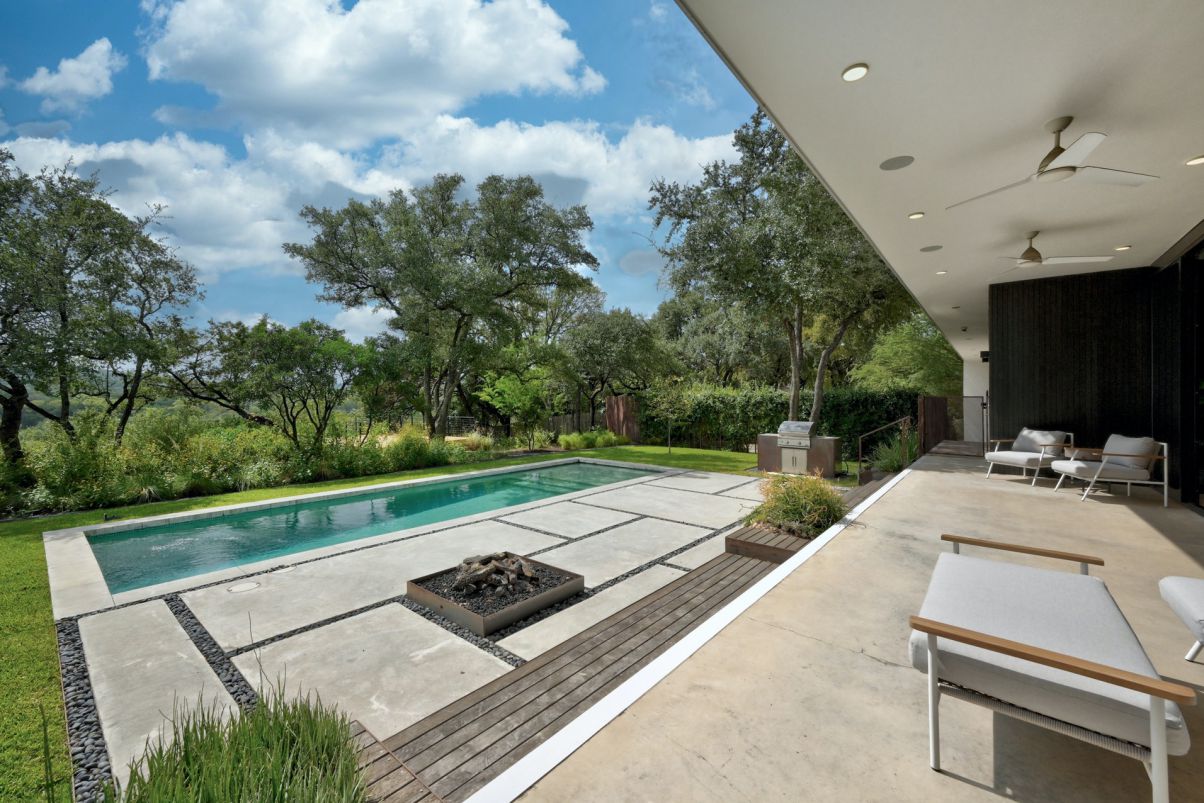 Sophisticated-Modern-House-for-Sale-in-Austin-17