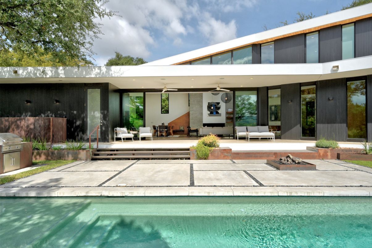 Sophisticated-Modern-House-for-Sale-in-Austin-36