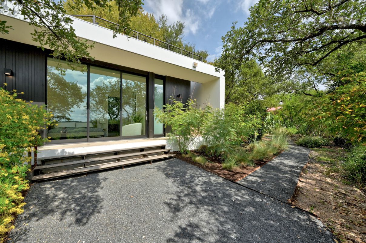 Sophisticated-Modern-House-for-Sale-in-Austin-5