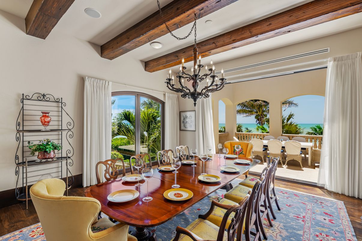 Stunning-Florida-Beachfront-House-on-Sanibel-Island-sells-for-16895000-15