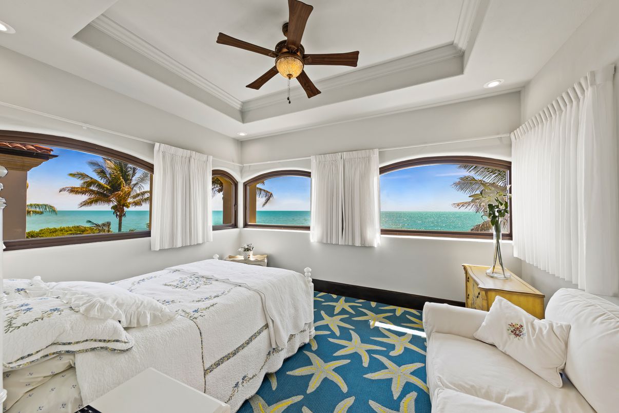 Stunning-Florida-Beachfront-House-on-Sanibel-Island-sells-for-16895000-20