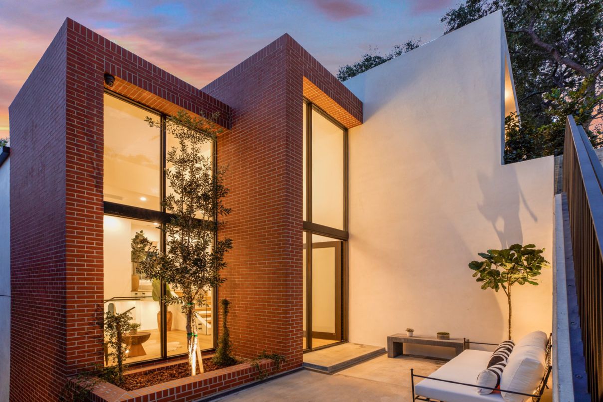 Stunning-New-Modern-House-in-Pacific-Palisades-for-Sale-at-3795000-27