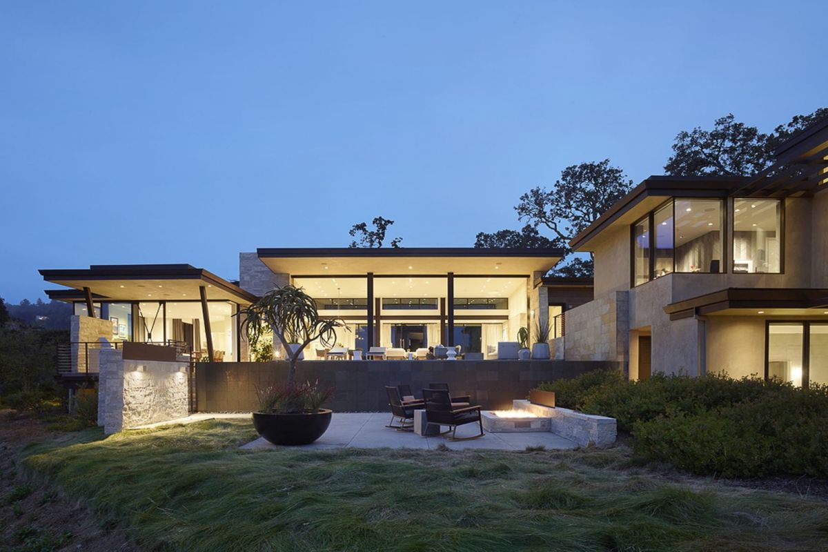 16800000-California-Residence-with-the-Beauty-of-the-Surroundings-26