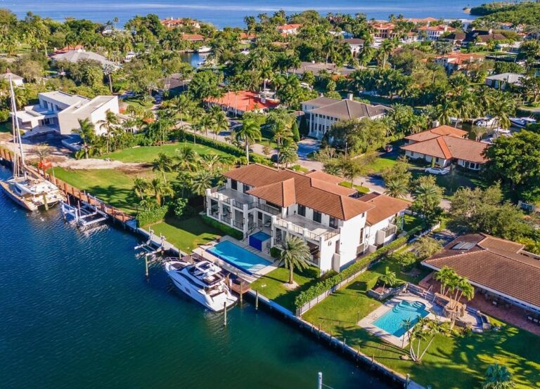 A $13,950,000 Coral Gables Home with Stately Architectural Features