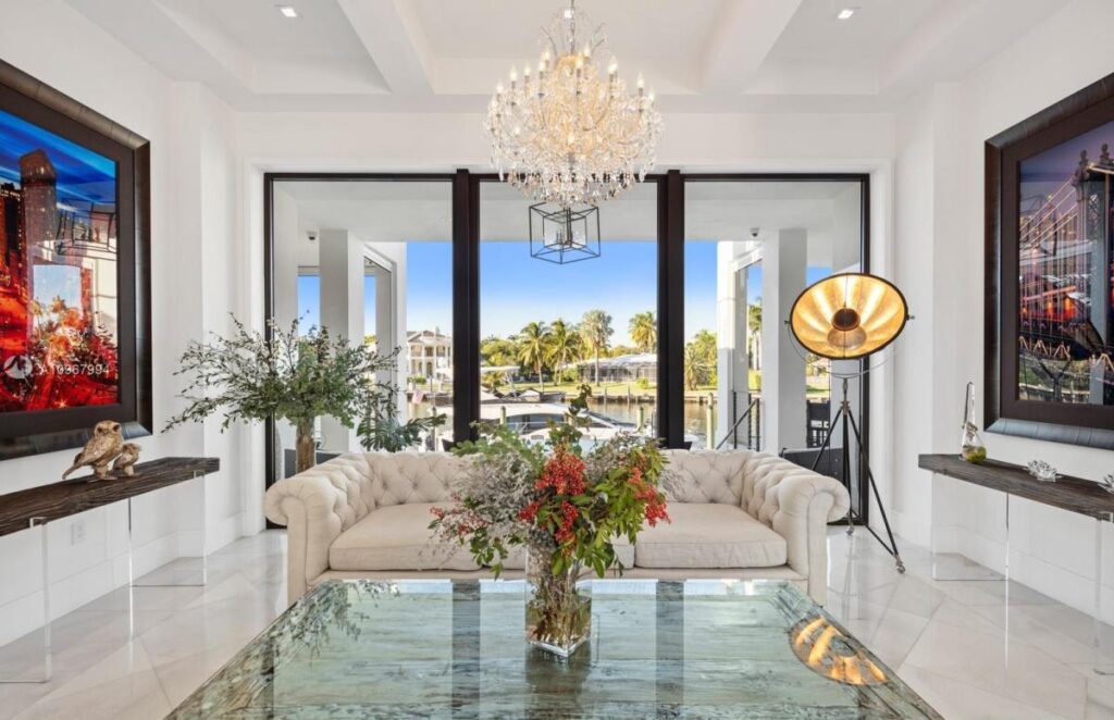 A $13,950,000 Coral Gables Home with Stately Architectural Features