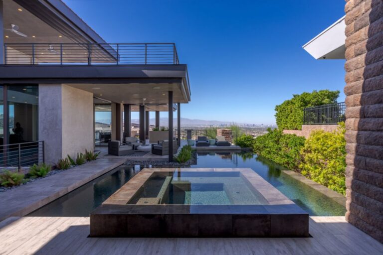 A 4,300,000 Henderson Home for Sale Captures Dazzling Views