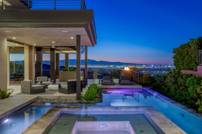 A 4,300,000 Henderson Home for Sale Captures Dazzling Views