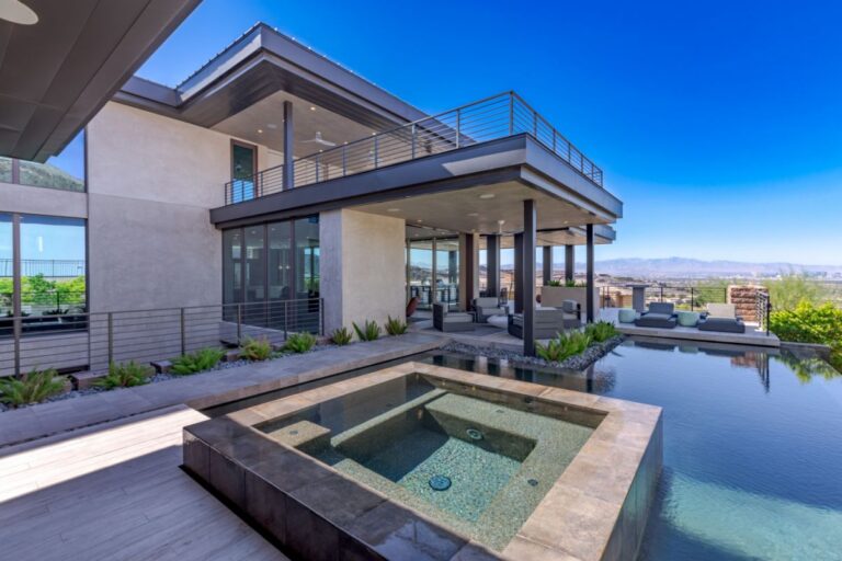A 4,300,000 Henderson Home for Sale Captures Dazzling Views