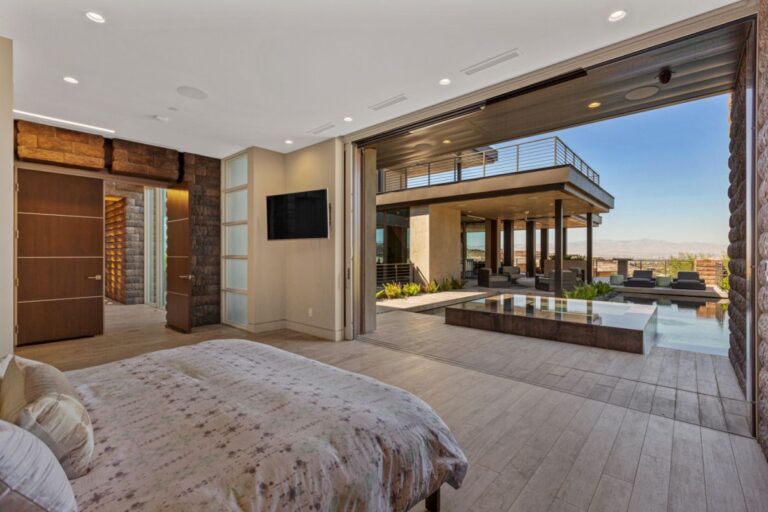 A 4,300,000 Henderson Home for Sale Captures Dazzling Views