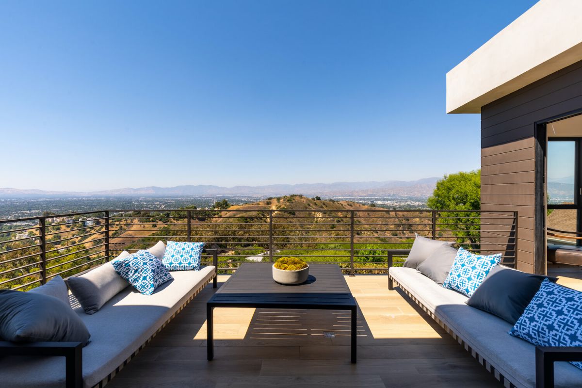 A-Breathtaking-Views-Modern-Home-in-Beverly-Hills-Selling-for-4995000-20