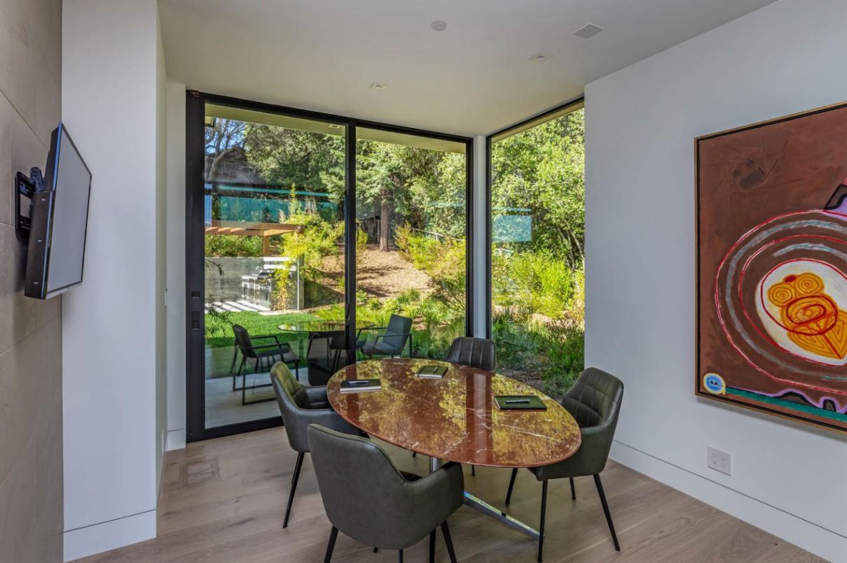 A-Newly-Sleek-California-Home-in-Woodside-Asking-for-15500000-11