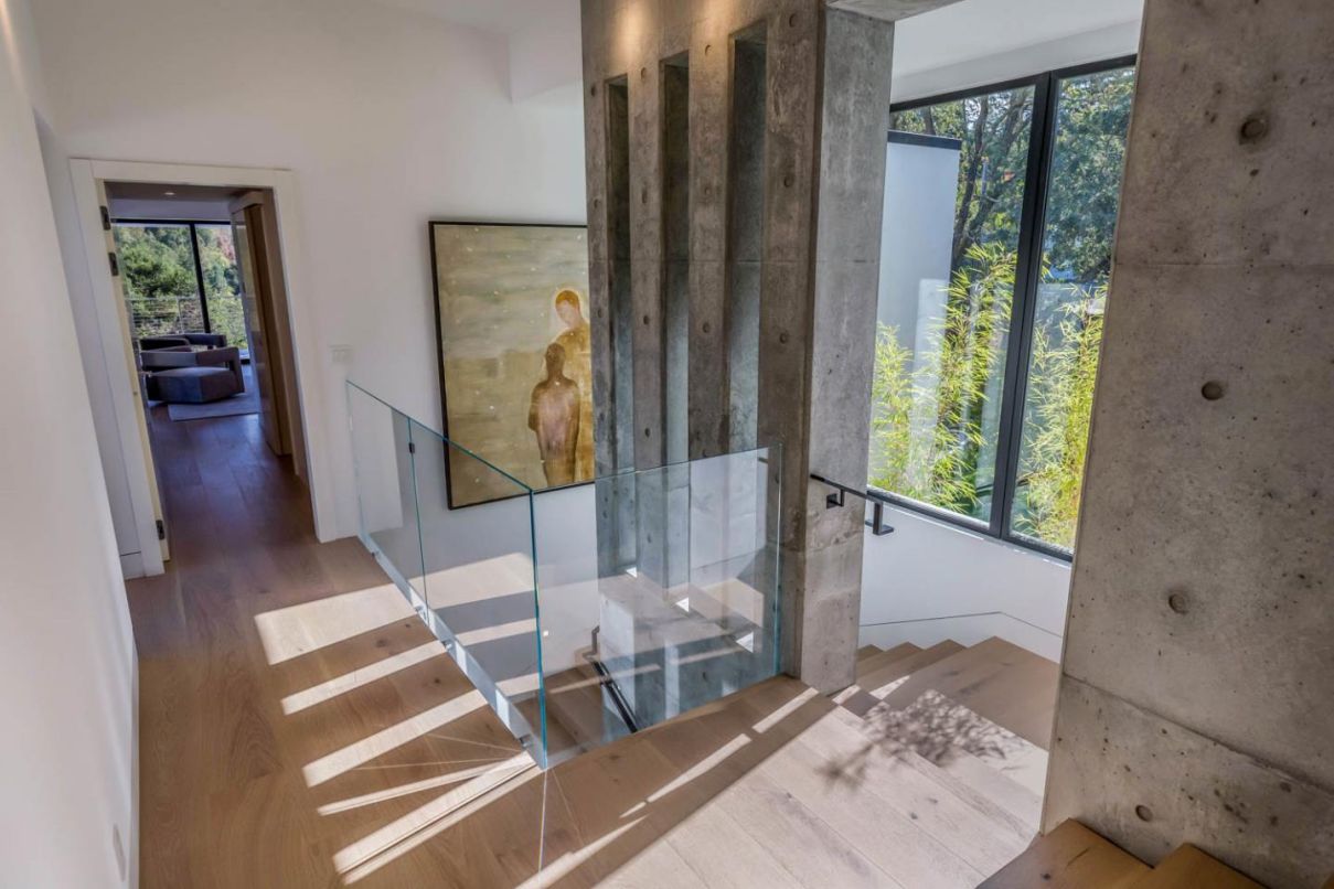 A-Newly-Sleek-California-Home-in-Woodside-Asking-for-15500000-16