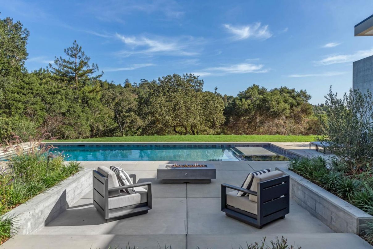A-Newly-Sleek-California-Home-in-Woodside-Asking-for-15500000-24