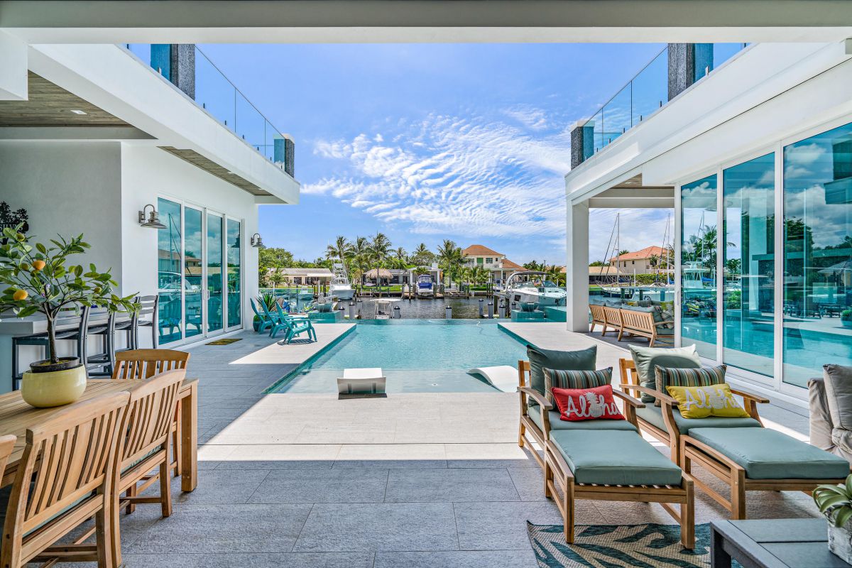 Absolutely-Breathtaking-6200000-North-Palm-Beach-Home-for-Sale-25