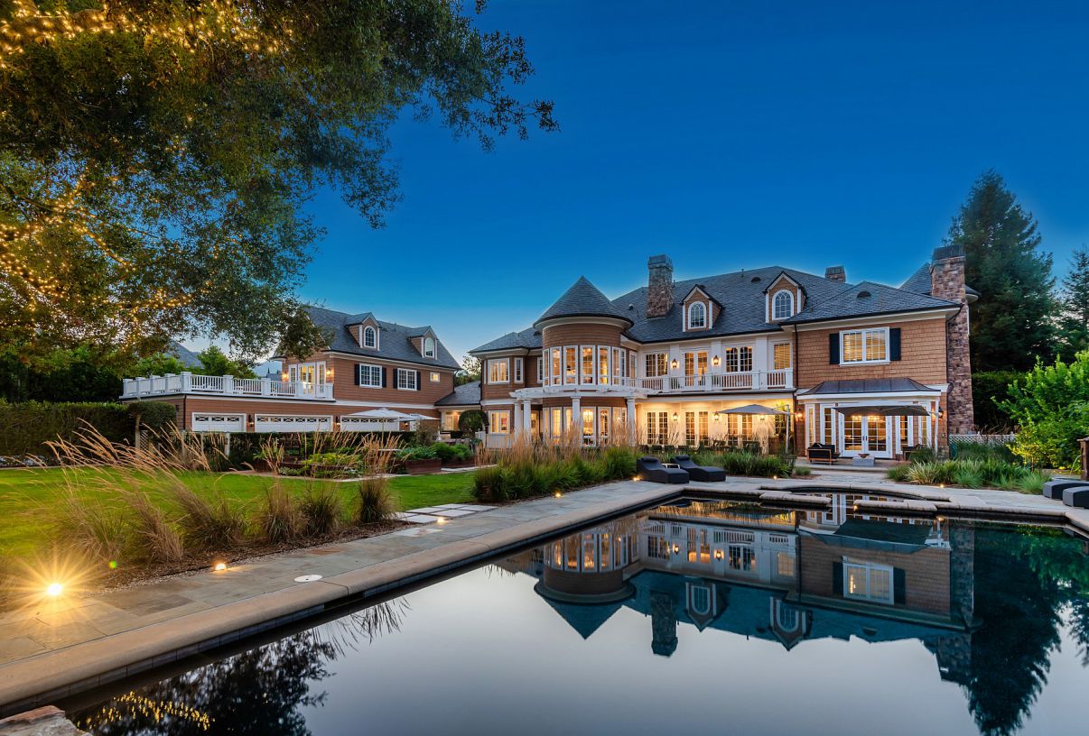 Absolutely-Spectacular-Hamptons-Style-House-Asking-for-10750000-1