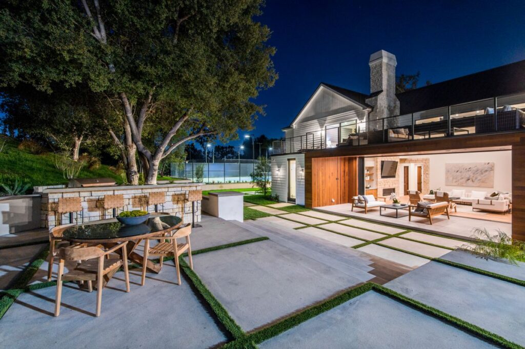 An Absolutely Epic Home in Tarzana for Sale at Price $7,800,000