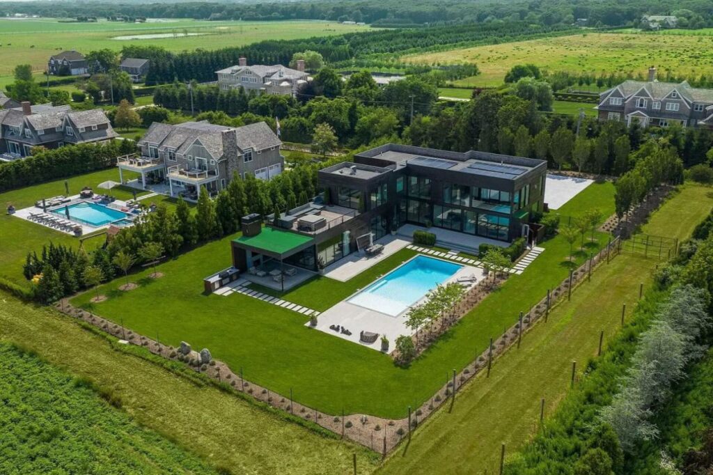 An Exceptional New York Home in Water Mill for Sale at $10,450,000