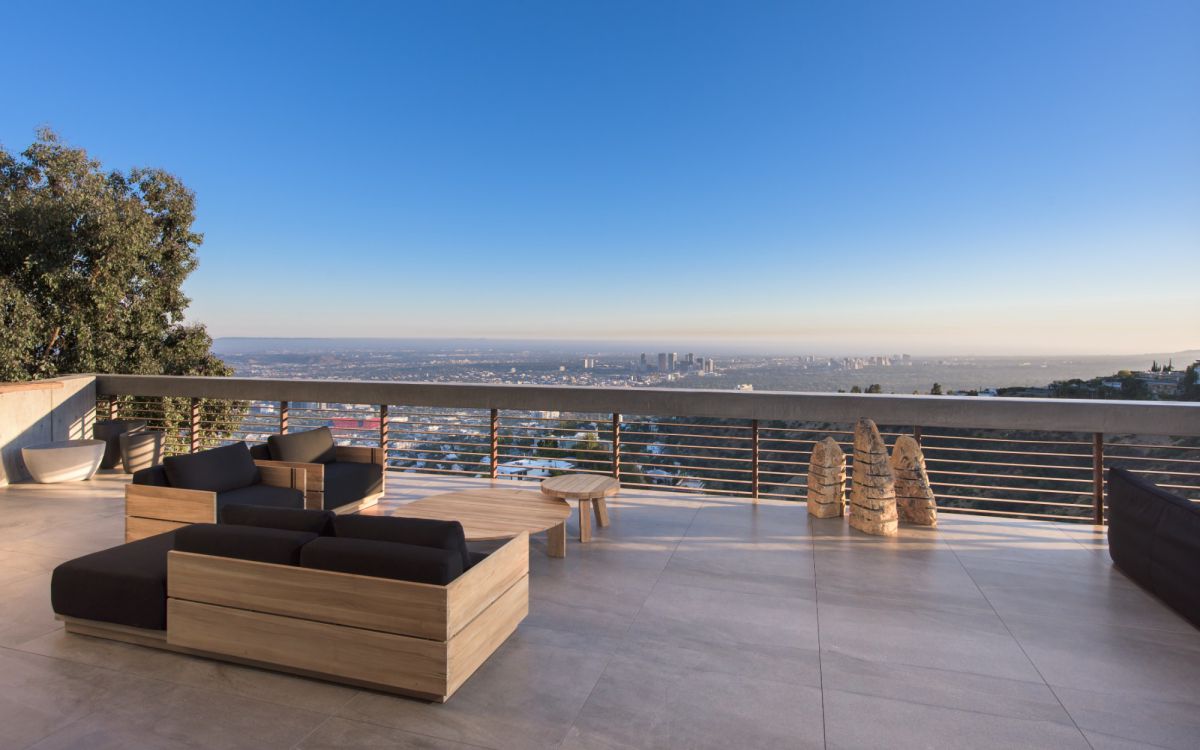 Enjoy-the-Best-Cityscape-Views-in-Los-Angeles-Home-is-Asking-8275000-9