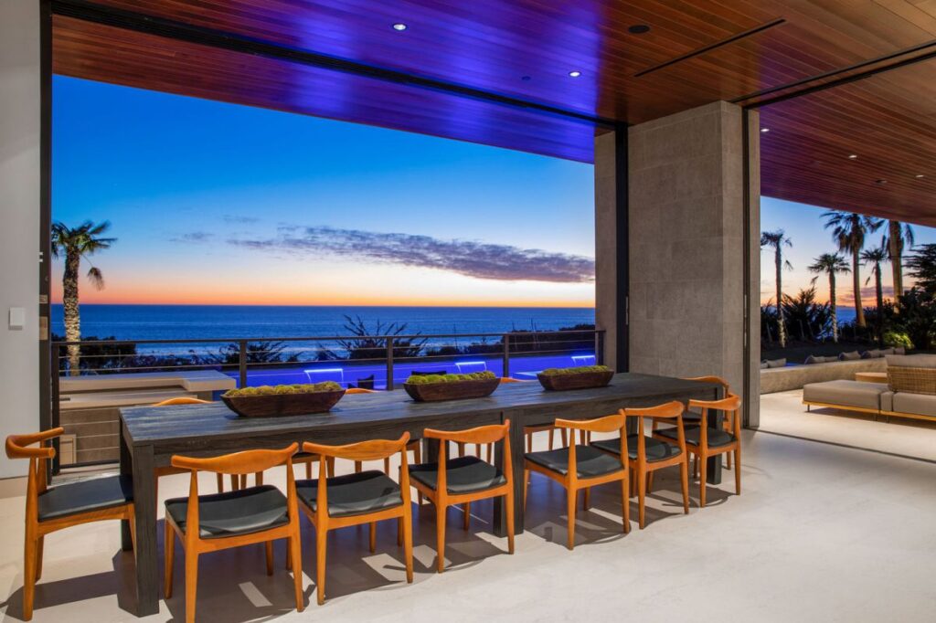 Experiencing of Luxury Retreat in Malibu Home for Sale $24,750,000