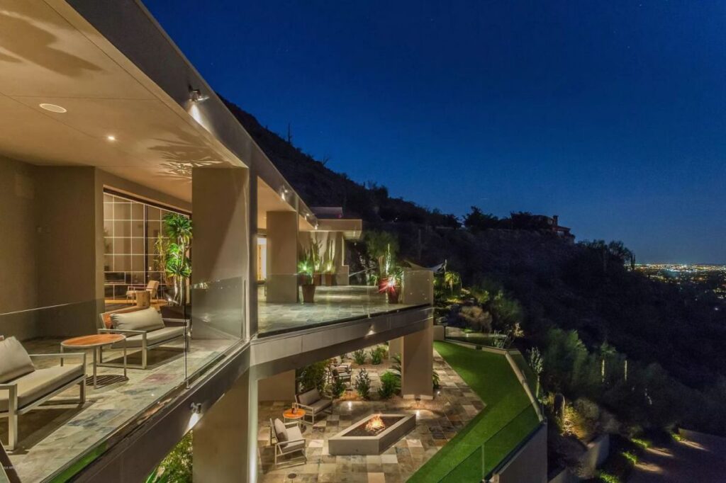 Inside A $7,500,000 Paradise Valley Home with Extraordinary Views