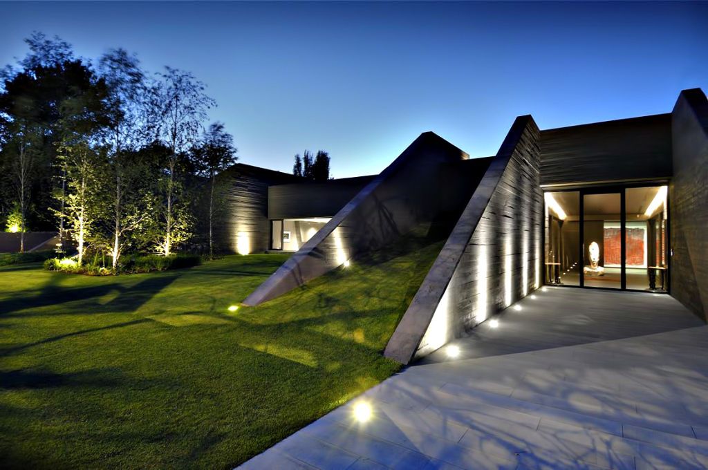 Luxurious-Concrete-Mansion-in-Madrid-Spain-by-A-cero-Architects-20