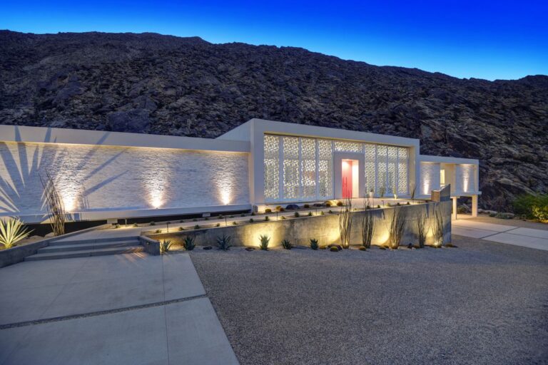 Masterfully Designed Screen House in Palm Springs by Cioffi Architect