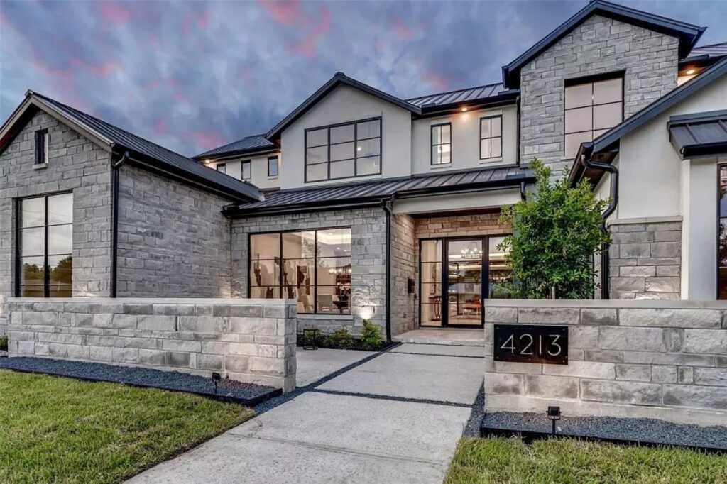 The Dallas Home is a newly built Twin Oaks residence offers exceptional details, custom finishes now available for sale. This home located at 4213 Willow Grove Rd, Dallas, Texas; offering 5 bedrooms and 7 bathrooms with over 6,700 square feet of living spaces.