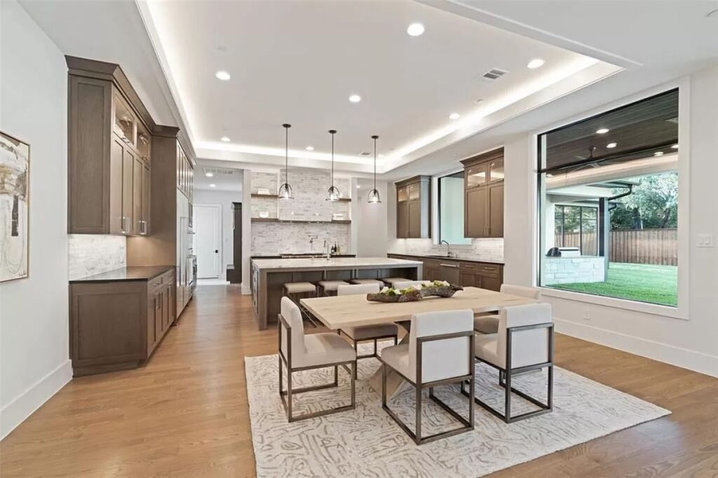 The Dallas Home is a newly built Twin Oaks residence offers exceptional details, custom finishes now available for sale. This home located at 4213 Willow Grove Rd, Dallas, Texas; offering 5 bedrooms and 7 bathrooms with over 6,700 square feet of living spaces.