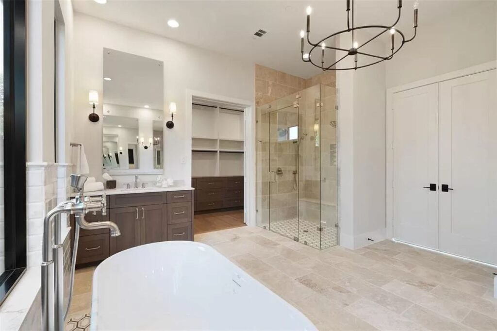 The Dallas Home is a newly built Twin Oaks residence offers exceptional details, custom finishes now available for sale. This home located at 4213 Willow Grove Rd, Dallas, Texas; offering 5 bedrooms and 7 bathrooms with over 6,700 square feet of living spaces.