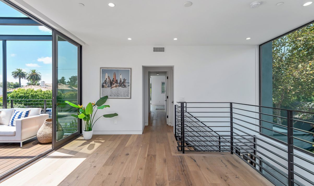 Newly-Modern-Glencoe-Home-for-Sale-in-Venice-CA-at-price-3599000-28