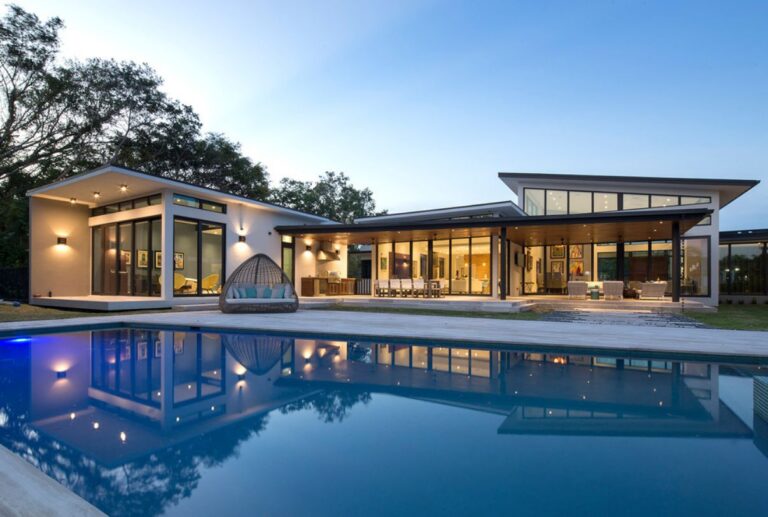 Pinecrest Contemporary Home in Florida by SDH Studio