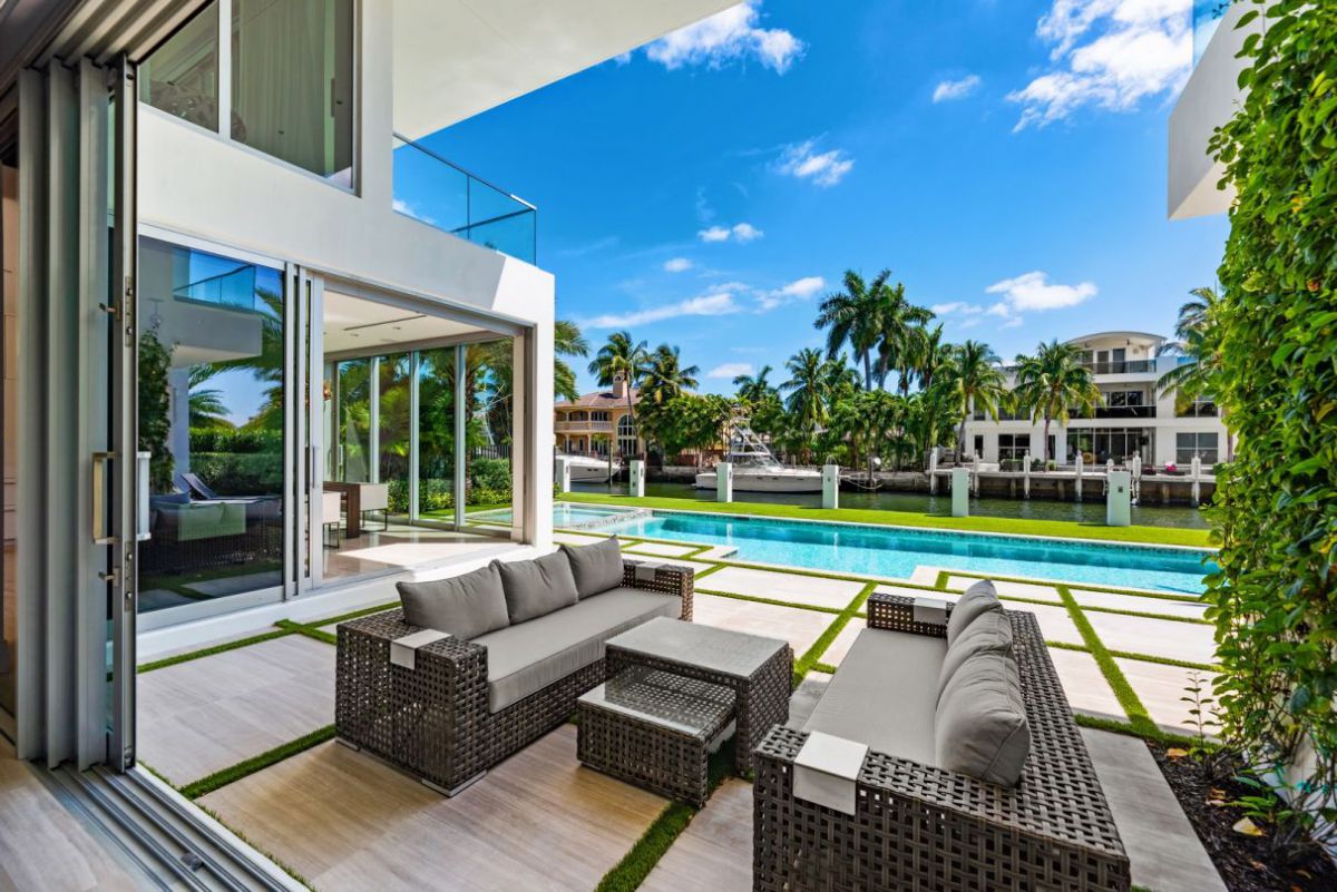 Relax-South-Florida-living-in-Fort-Lauderdale-Home-for-Sale-at-6695000-27