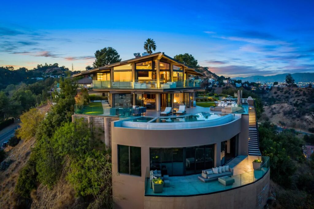 The Most Timeless Property in Los Angeles back on Market $7,999,000