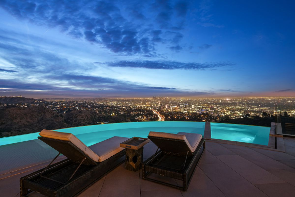 The-Most-Timeless-Property-in-Los-Angeles-back-on-Market-7999000-17