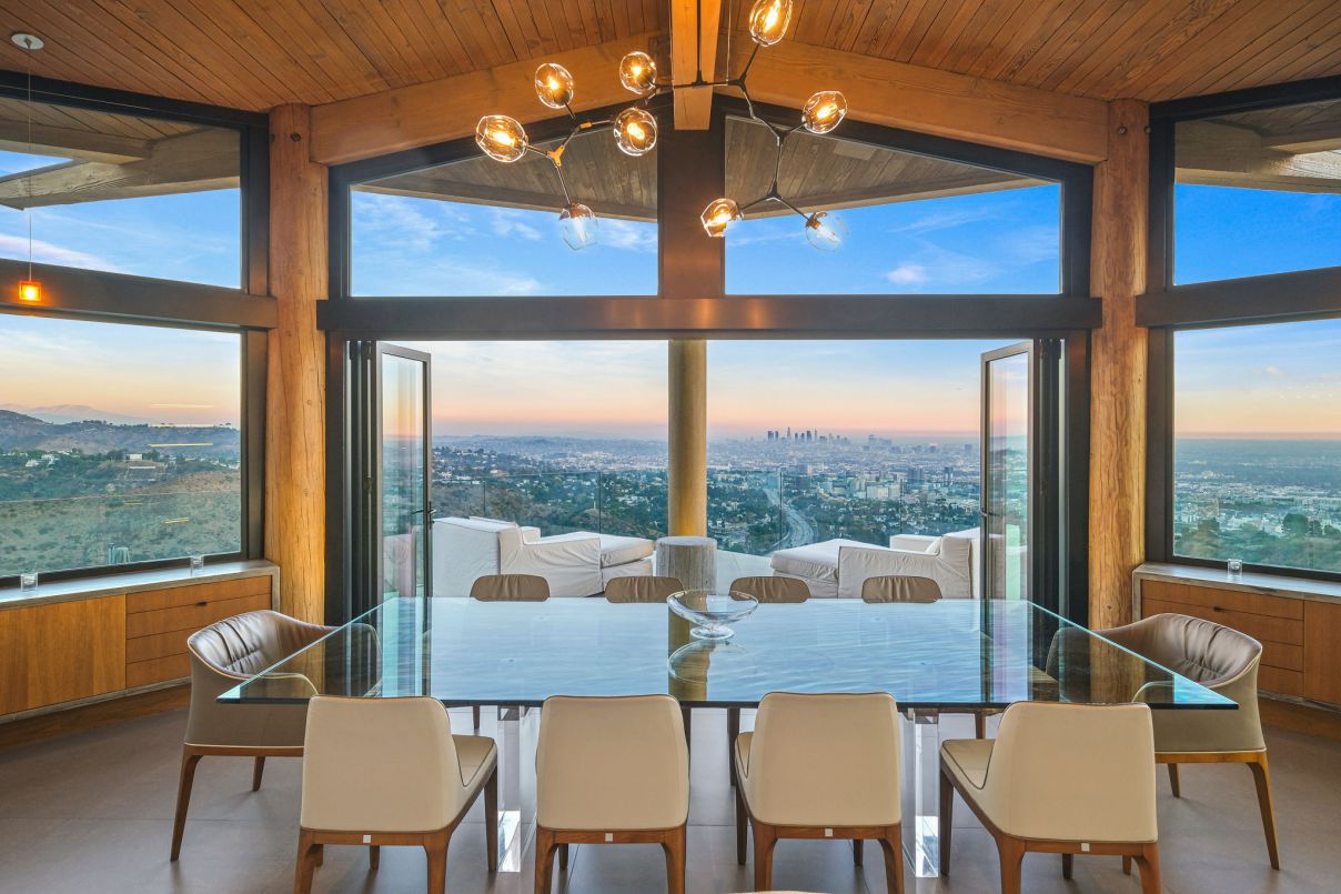 The-Most-Timeless-Property-in-Los-Angeles-back-on-Market-7999000-8