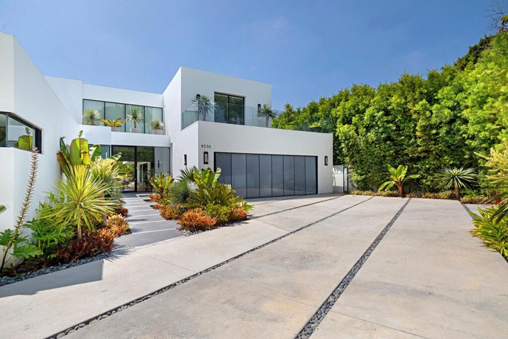 The Beverly Hills Home is an architectural masterpiece is perfect for enjoying the Beverly Hills lifestyle now available for sale. This home located at 9570 Sunset Blvd, Beverly Hills, California; offering 7 bedrooms and 9 bathrooms with over 8,000 square feet of living spaces.