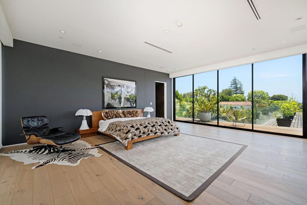 The Beverly Hills Home is an architectural masterpiece is perfect for enjoying the Beverly Hills lifestyle now available for sale. This home located at 9570 Sunset Blvd, Beverly Hills, California; offering 7 bedrooms and 9 bathrooms with over 8,000 square feet of living spaces.