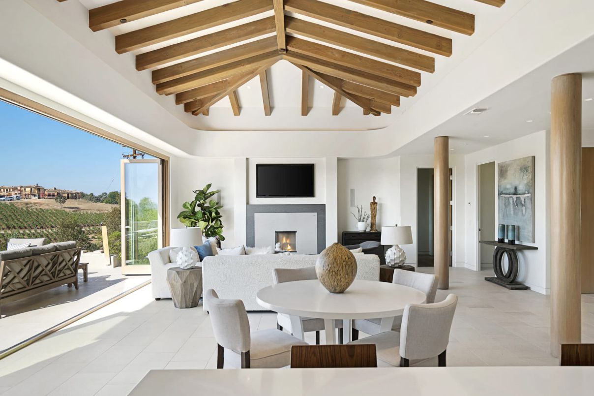 This-9950000-Rancho-Santa-Fe-Home-offers-Luxury-at-its-Finest-18