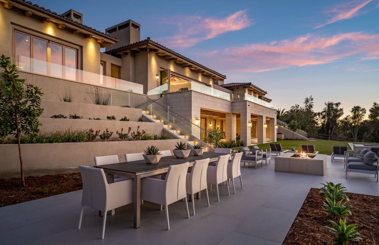 This-9950000-Rancho-Santa-Fe-Home-offers-Luxury-at-its-Finest-5